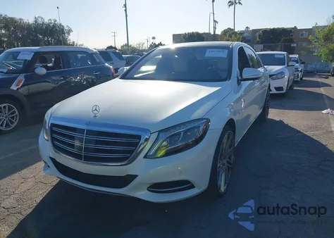 2015 Mercedes-Benz S 600 z USA, uszkodzony, nr VIN WDDUG7GB3FA098169